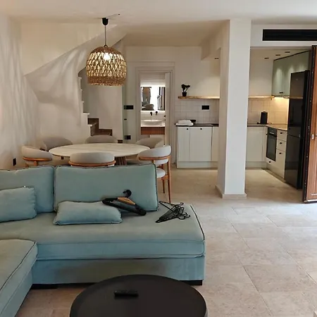 Andy's Place , By Halkidiki *